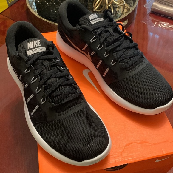 NIB Men’s Nike Air Monarch IV Sneakers. Size 10.5W - Picture 5 of 10